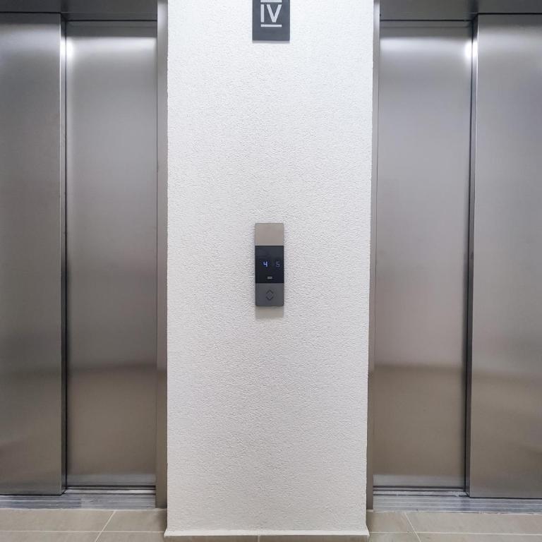Elegant City Living I One Bedroom Apartment 24h Self-Check-In - One-Bedroom Apartment - 15