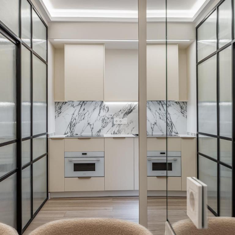Queen's Chueca Boutique IV - Alojamiento corta estancia - Three-Bedroom Apartment - 2