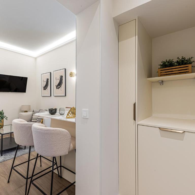 Queen's Chueca Boutique IV - Alojamiento corta estancia - Three-Bedroom Apartment - 8
