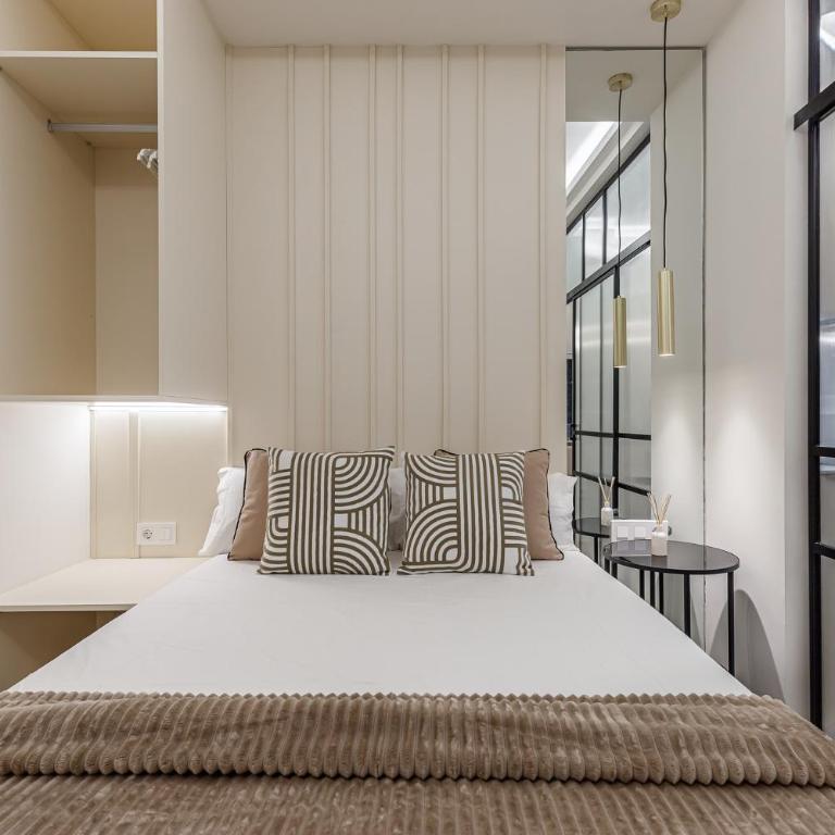 Queen's Chueca Boutique IV - Alojamiento corta estancia - Three-Bedroom Apartment - 18