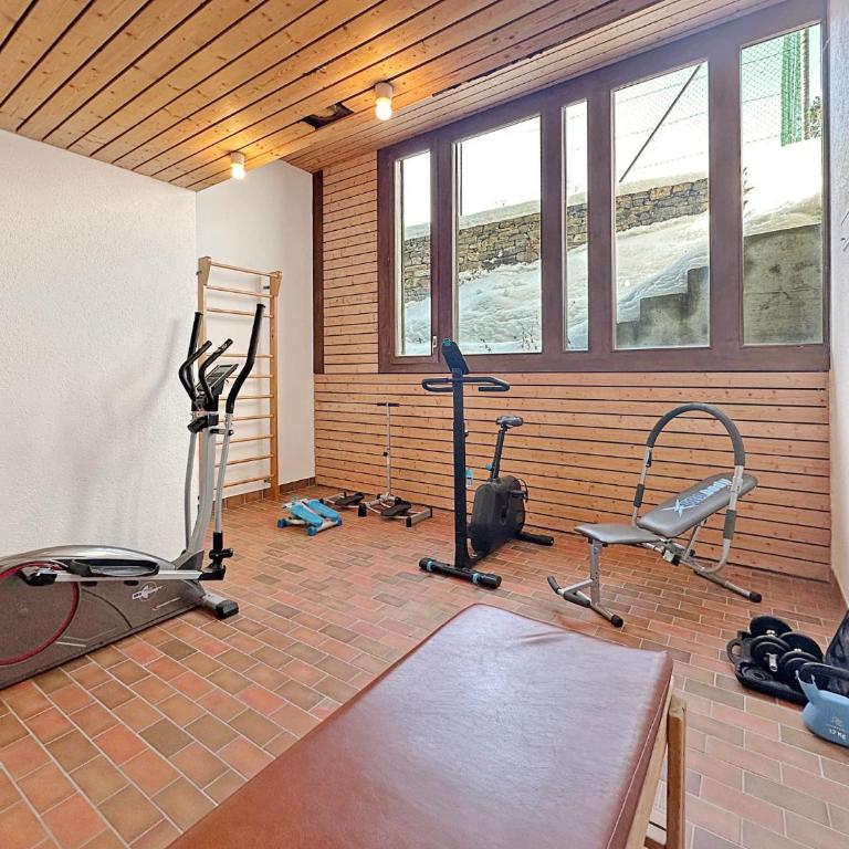 Alpine Club Retreat, Central Studio, Pool and View - Studio - Vue sur Montagne - 12