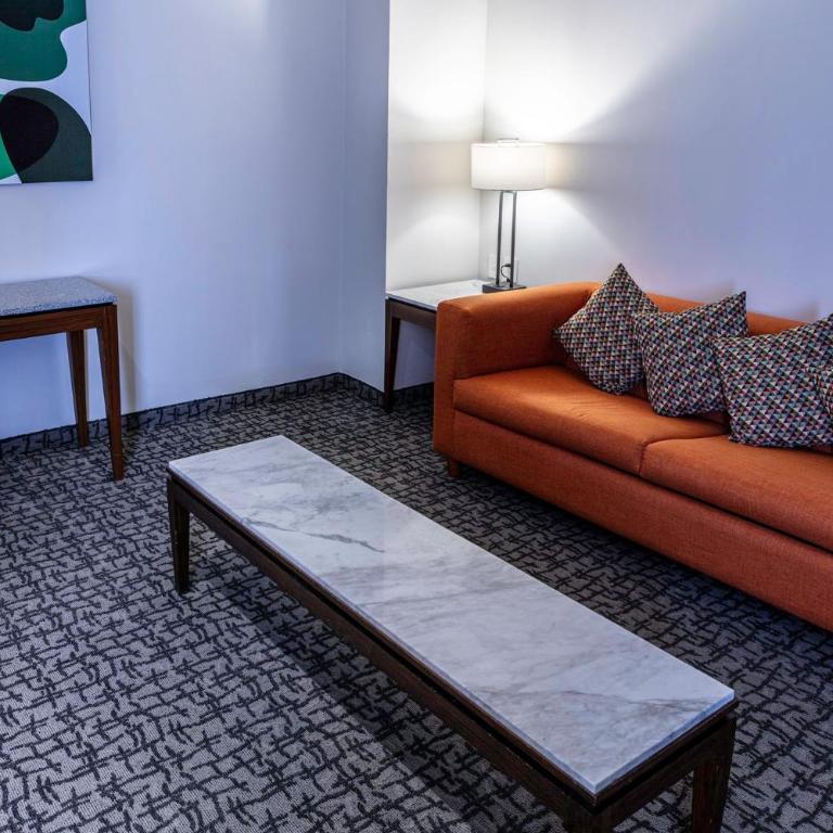 Holiday Inn Mexico City - Trade Center by IHG - One-Bedroom King Suite with Sofa Bed - 5