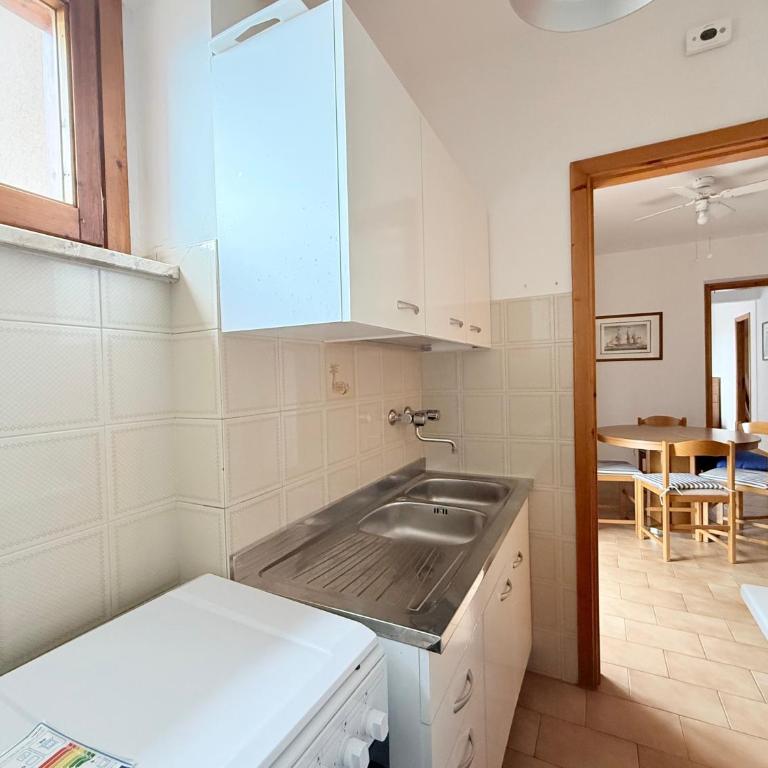 M451 - Marcelli, luminoso quadrilocale con posto auto - Three-Bedroom Apartment - 9