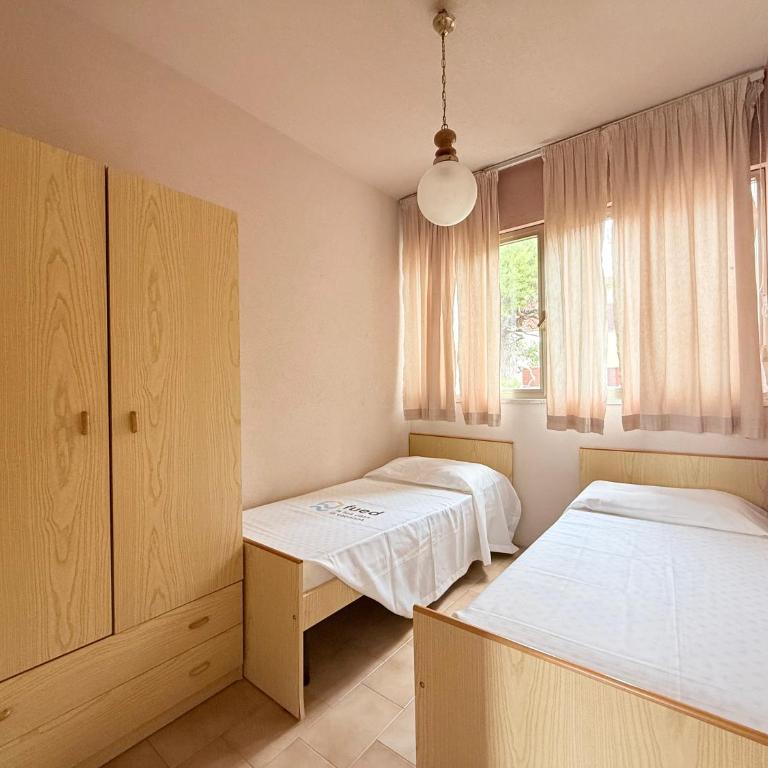M451 - Marcelli, luminoso quadrilocale con posto auto - Three-Bedroom Apartment - 17