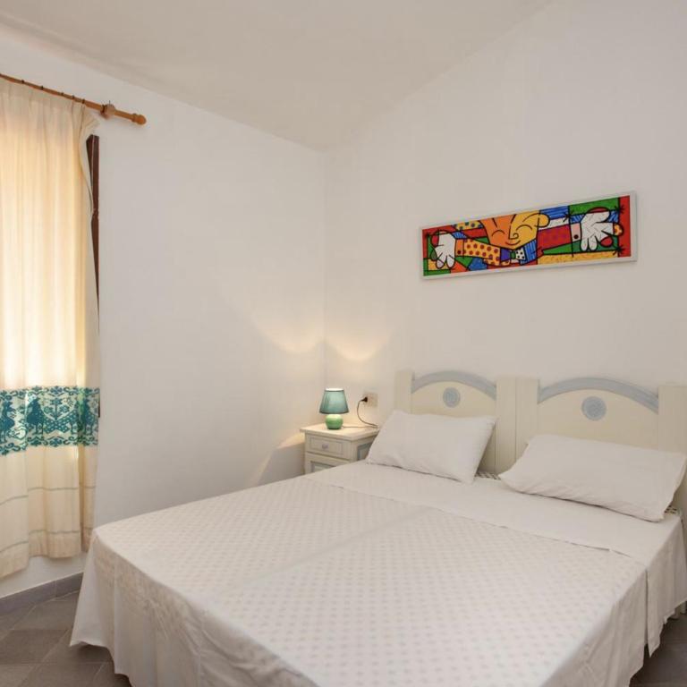 HH San Teodoro vista Mare - Four-Bedroom Vacation Home - 4