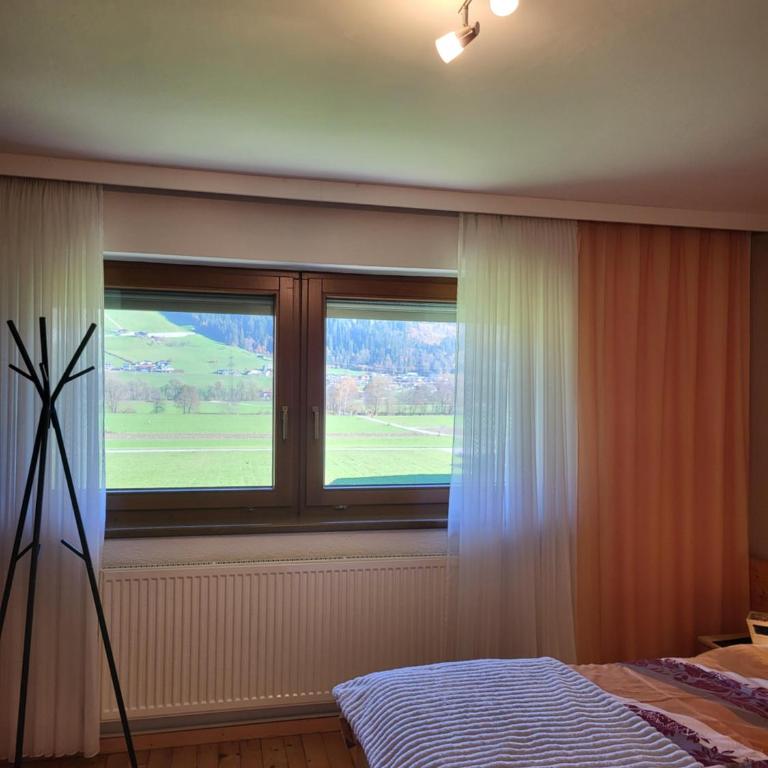 Apartment bei Anna - Two-Bedroom Apartment with Bathroom - 25