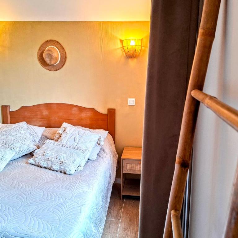 Maison 3 chambres - 6-8 personnes - piscine chauffée - jacuzzi - internet - parking - Idéal familles & pros - Casa Vacacional de 3 dormitorios - 12