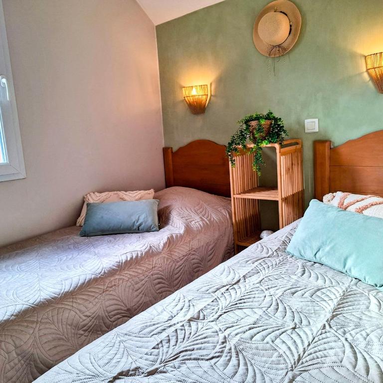 Maison 3 chambres - 6-8 personnes - piscine chauffée - jacuzzi - internet - parking - Idéal familles & pros - Casa Vacacional de 3 dormitorios - 15