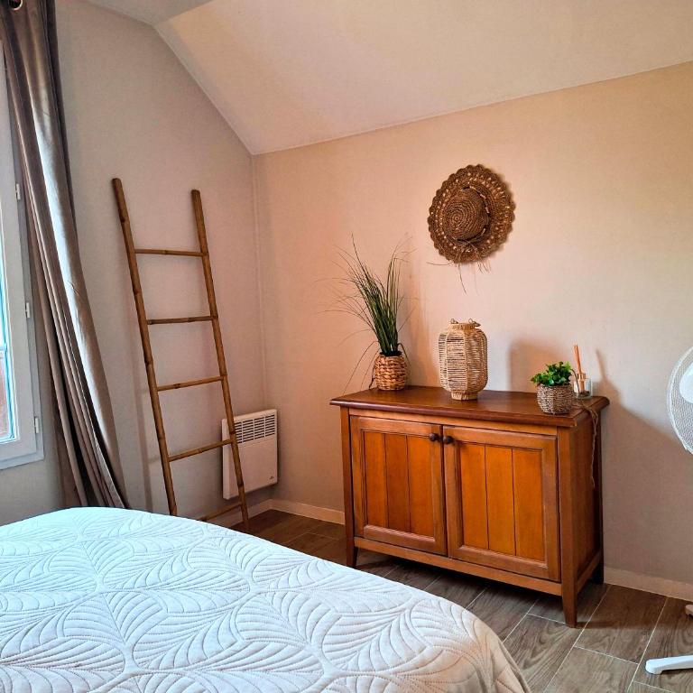 Maison 3 chambres - 6-8 personnes - piscine chauffée - jacuzzi - internet - parking - Idéal familles & pros - Casa Vacacional de 3 dormitorios - 10