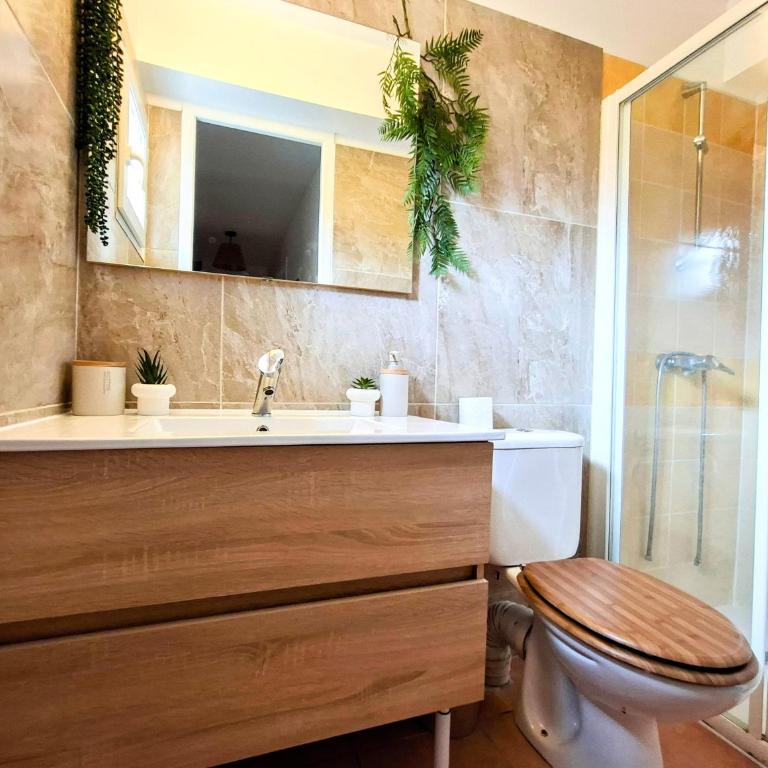 Maison 3 chambres - 6-8 personnes - piscine chauffée - jacuzzi - internet - parking - Idéal familles & pros - Casa Vacacional de 3 dormitorios - 20