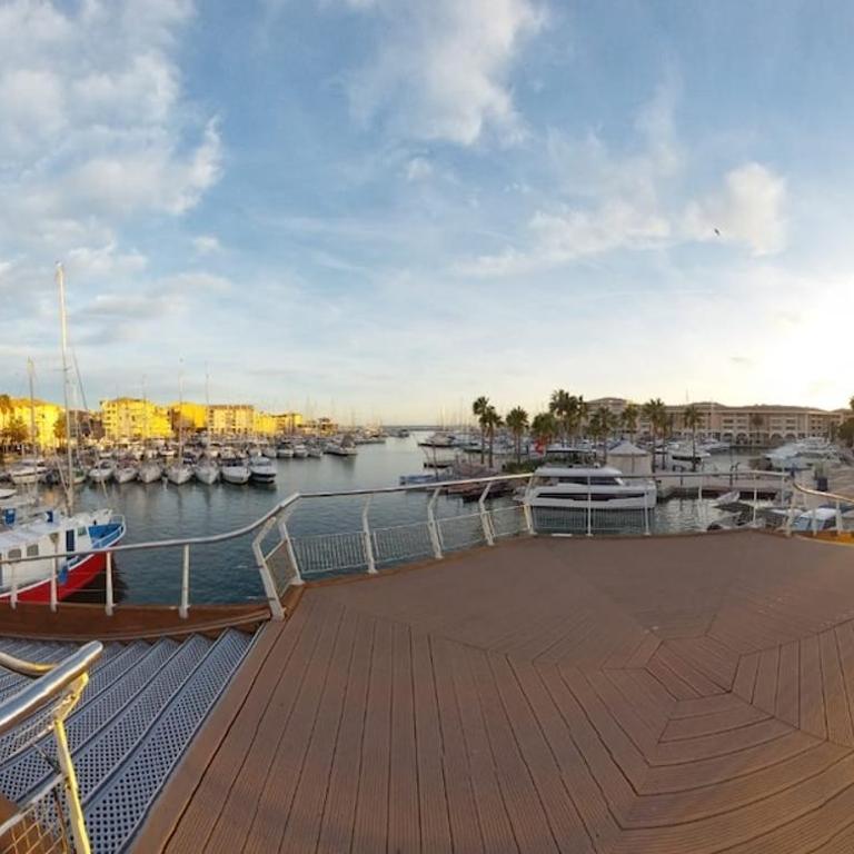 Exceptionnel Loft Duplex sur le quai - Port-Fréjus - Apartamento - 2 niveles - 2