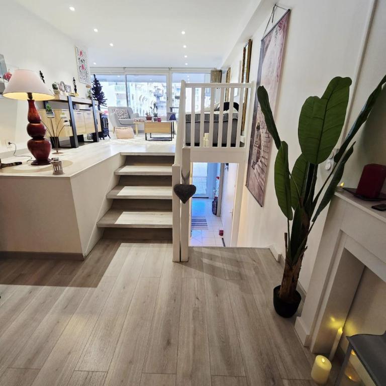 Exceptionnel Loft Duplex sur le quai - Port-Fréjus - Apartamento - 2 niveles - 1
