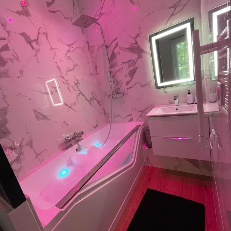 All in relaxation - One-Bedroom Apartment - 13