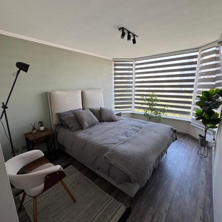 Modern and Quiet Steps from Costanera Center - Three-Bedroom Apartment - 6