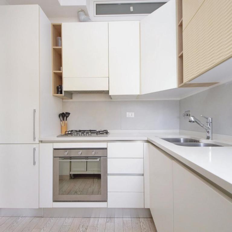 Bright Home Near Metro & Airport Trains - Appartamento con 2 Camere da Letto - 47