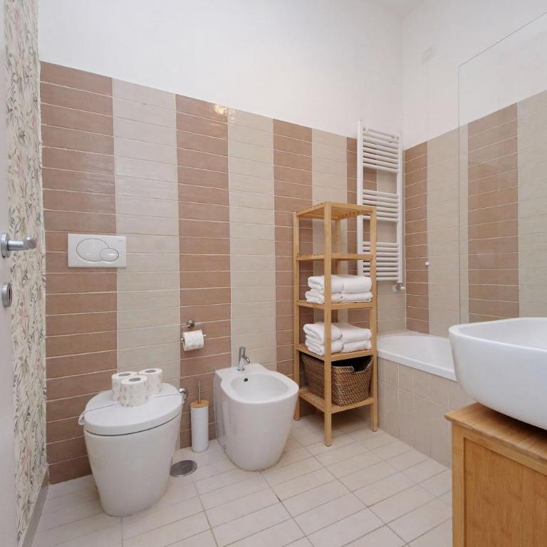 Bright Home Near Metro & Airport Trains - Appartamento con 2 Camere da Letto - 3