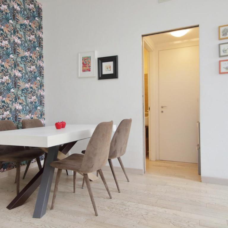Bright Home Near Metro & Airport Trains - Appartamento con 2 Camere da Letto - 8