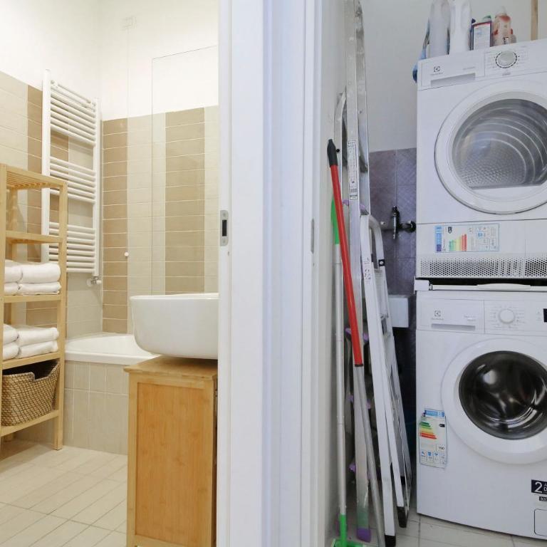 Bright Home Near Metro & Airport Trains - Appartamento con 2 Camere da Letto - 18
