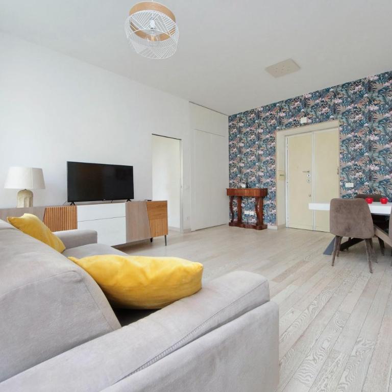 Bright Home Near Metro & Airport Trains - Appartamento con 2 Camere da Letto - 30