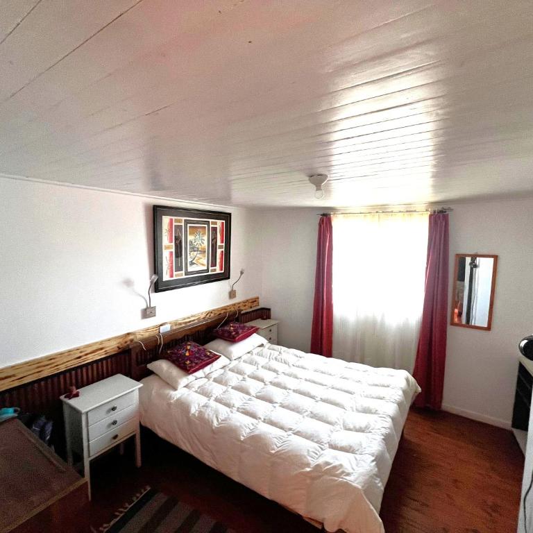 Casa Grande en Pichilemu, playa caminando a 5 min - Three-Bedroom Vacation Home - 24