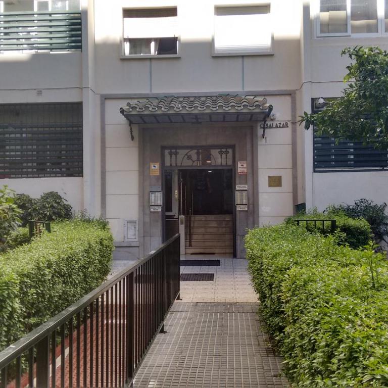 Apartamento moderno cerca del centro - Apartment - 10