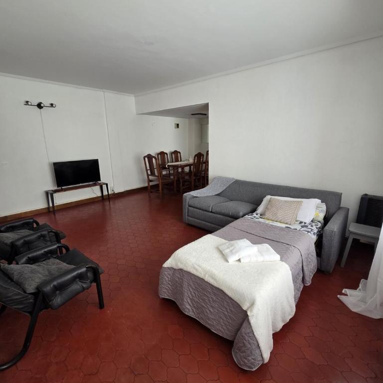 Departamento tres ambientes con cochera en Playa Grande - Apartamento de 2 dormitorios - 4