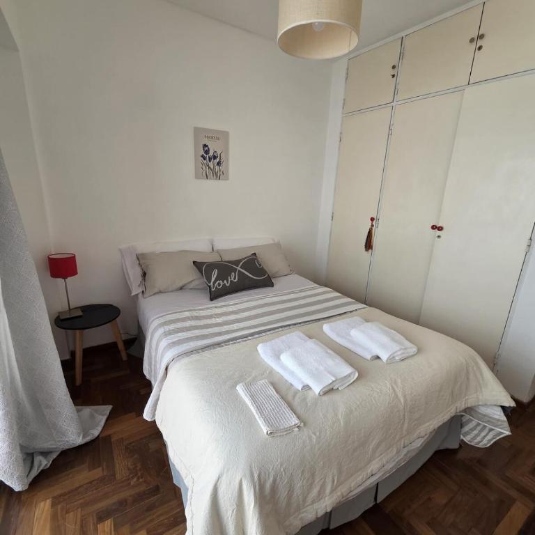 Departamento tres ambientes con cochera en Playa Grande - Apartamento de 2 dormitorios - 30