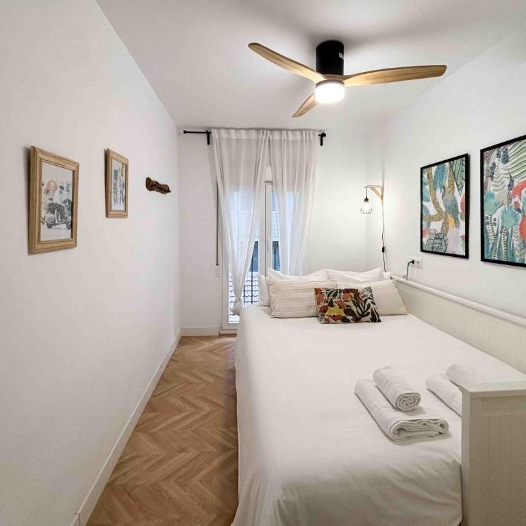 Elegante apartamento a unos pasos de la Rambla. - Two-Bedroom Apartment - 27