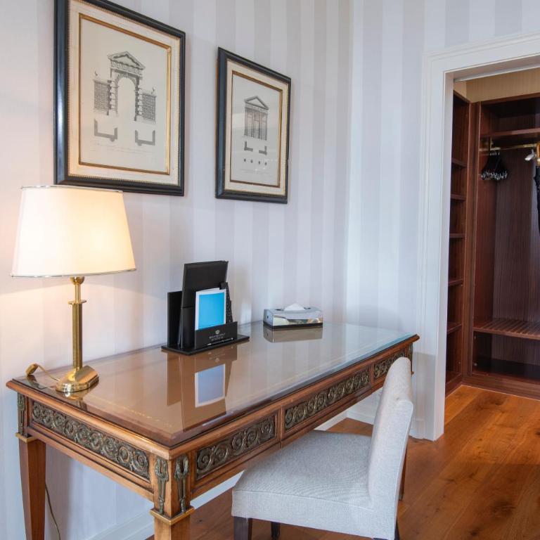 Hôtel Des Trois Couronnes & Spa - The Leading Hotels of the World - Suite mit Terrasse - 4