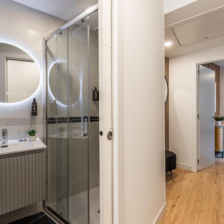 Queen's Serrano Boutique I - Alojamiento corta estancia - Two-Bedroom Apartment - 24