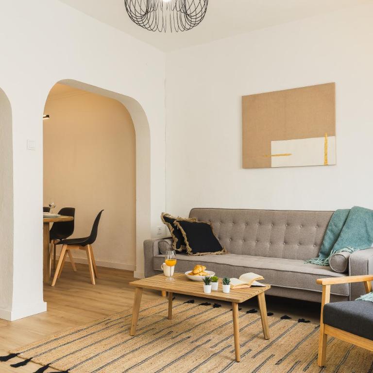 Gran Capitán- Casa en el centro con 3 habitaciones y terraza - Casa de 3 dormitorios - 4