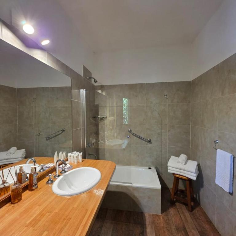 Hotel Loma Bola - Superior Apartment with Balcony - 1