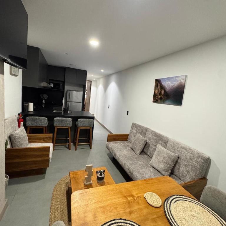 Modern Studio Steps from La Carolina Park - One-Bedroom Apartment - 8