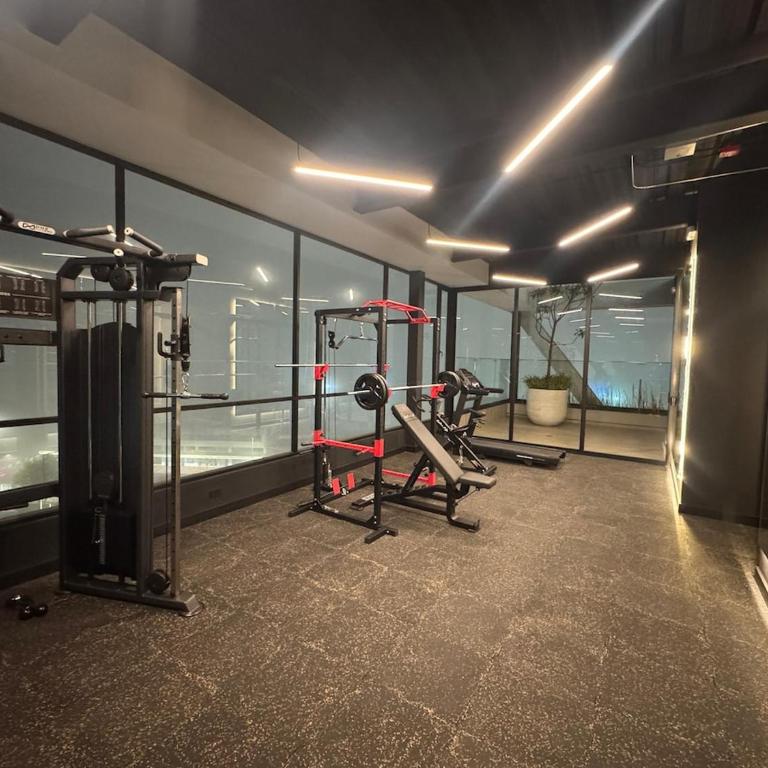 Modern Studio Steps from La Carolina Park - One-Bedroom Apartment - 13