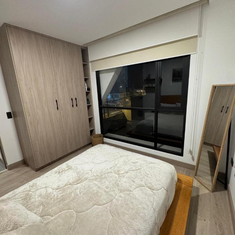 Modern Studio Steps from La Carolina Park - One-Bedroom Apartment - 16