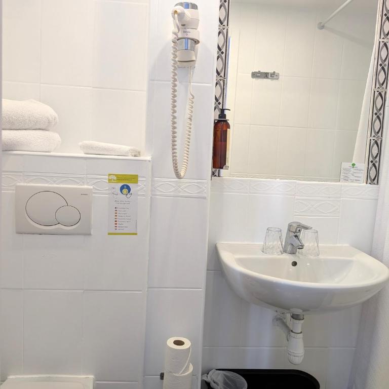 H33 Hôtel - Chambre Lits Jumeaux - 7