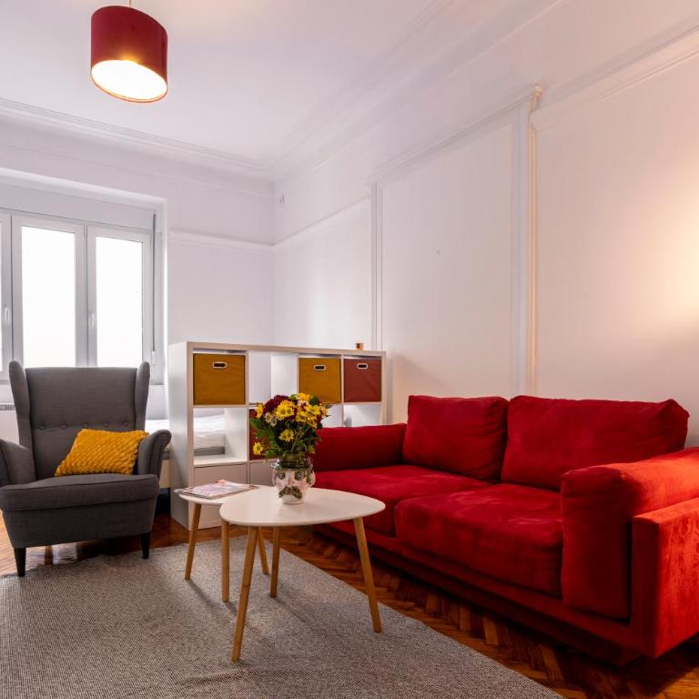 City Center Suites, Two Connected Apartments, 10 Guests - Apartment - 9