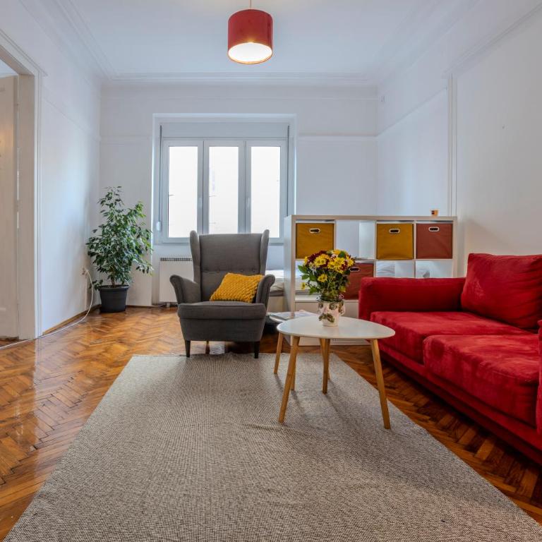 City Center Suites, Two Connected Apartments, 10 Guests - Apartment - 18