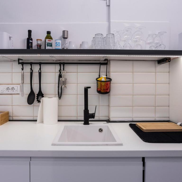 City Center Suites, Two Connected Apartments, 10 Guests - Apartment - 37