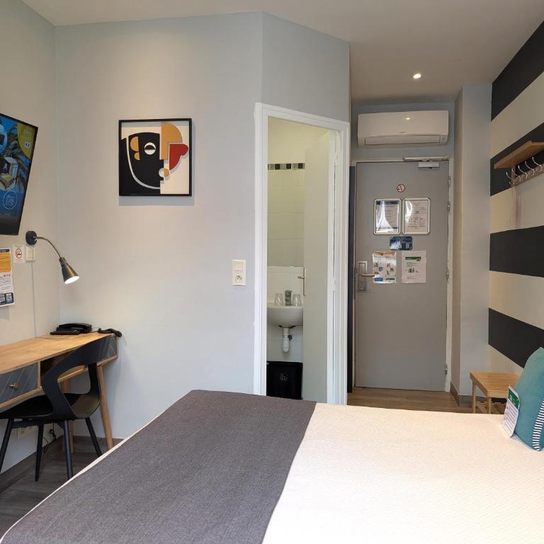 H33 Hôtel - Chambre Double avec Balcon - 14