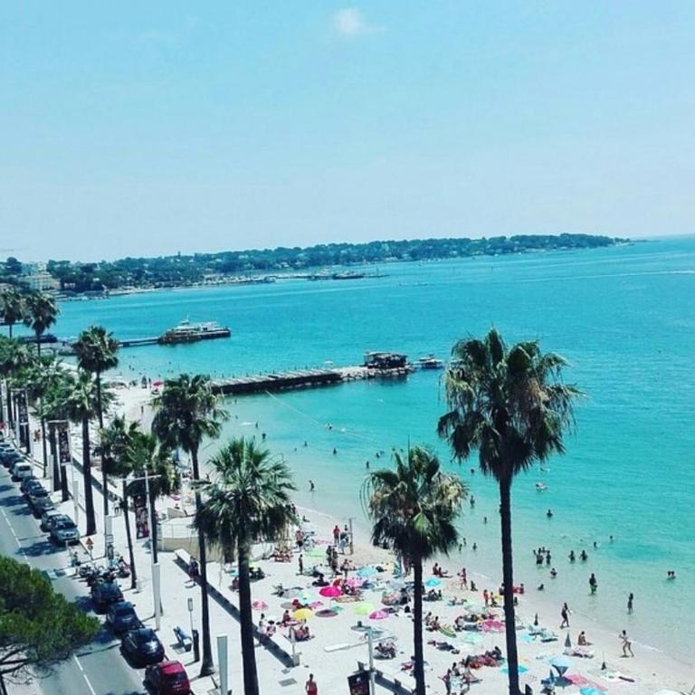 Apartment with private garden, Pool & beach 150 m - Appartement 2 Chambres - 25