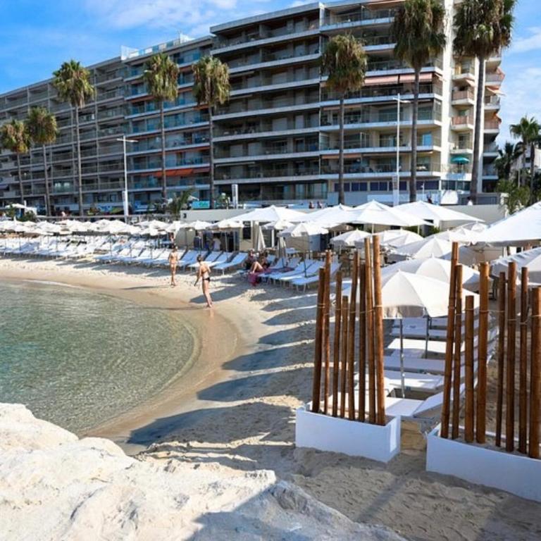 Apartment with private garden, Pool & beach 150 m - Appartement 2 Chambres - 26