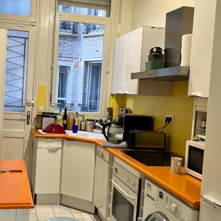 Typical Parisian Flat, close to metro & Bois - Appartement 2 Chambres - 2