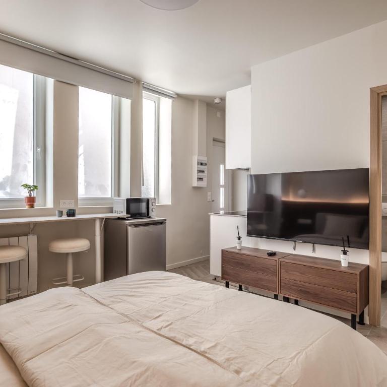 Elegant Renovated Apartment - Appartement - 5