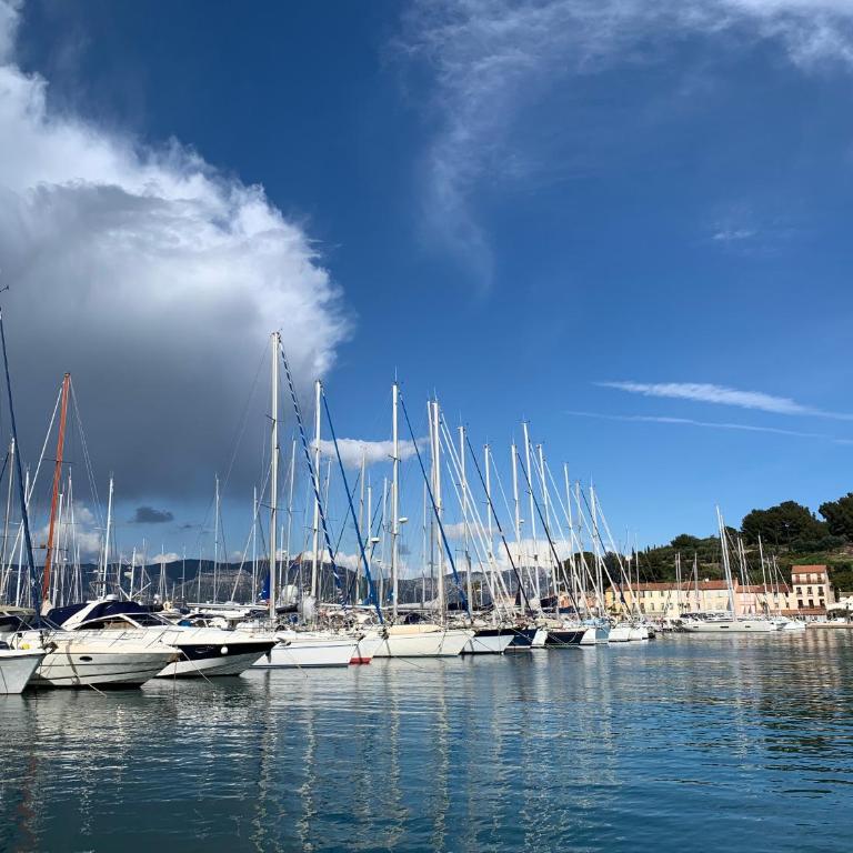 Studio calme 4 personnes 600 m de la plage sur la presqu'île de St mandrier proche toulon - Apartamento de 1 dormitorio - 18