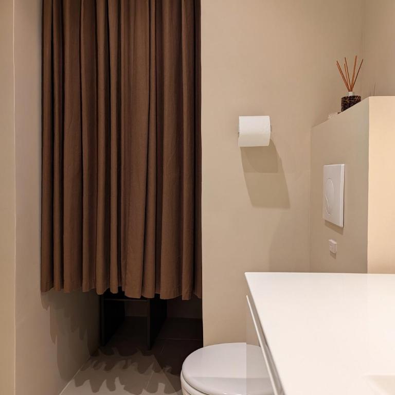 Provencal Escape - Suite with City View - 23