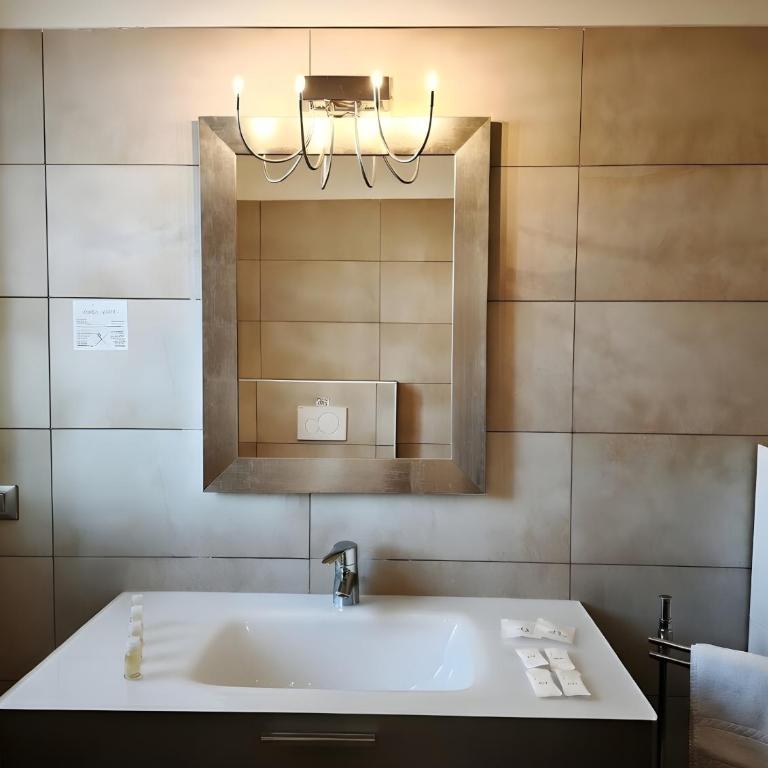 Gasparina Pool Lakeview & Terrace Apartment - Appartamento con 2 Camere da Letto e Vista Lago - 20