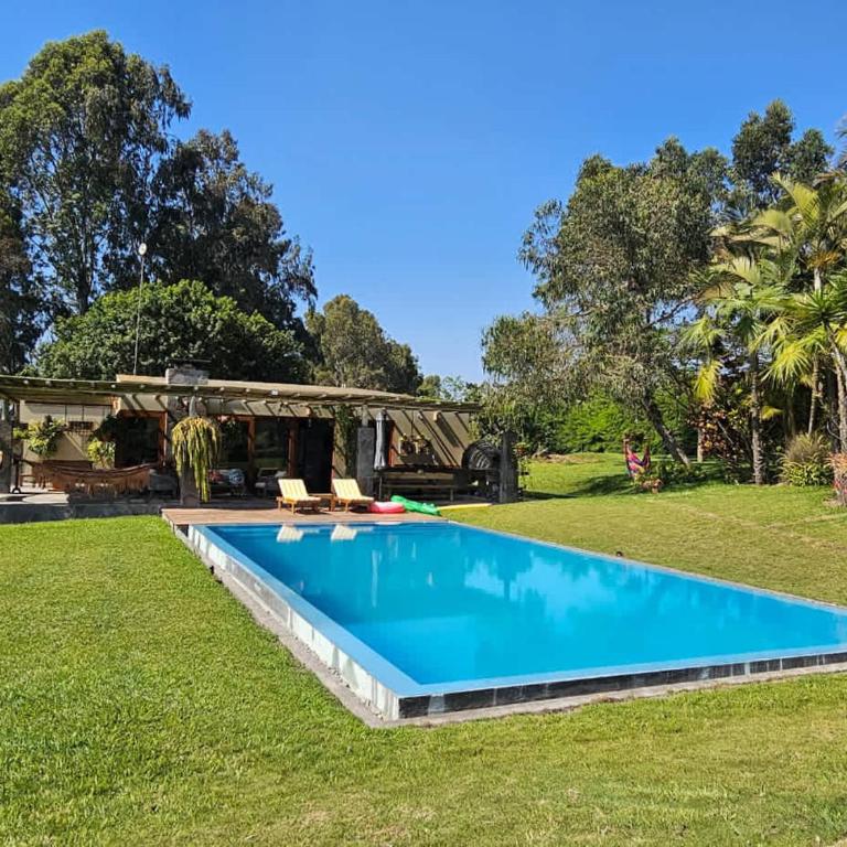 Spacious 4BR Country House with Pool in Mala - Vacation Home - 12