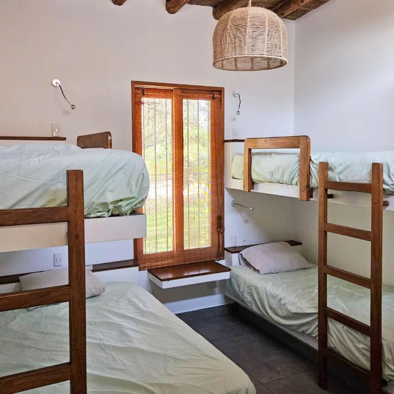 Spacious 4BR Country House with Pool in Mala - Vacation Home - 24