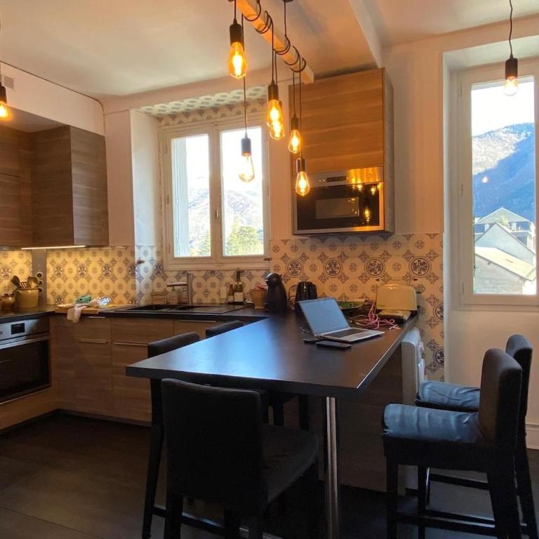 Grand appartement T4 de charme - Apartamento de 2 dormitorios - 7